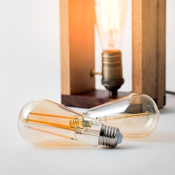 Edison bulb with wooden lamp